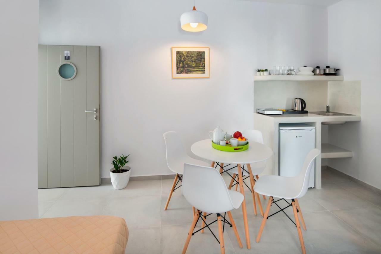 Olive Tree Suites Fira  Extérieur photo