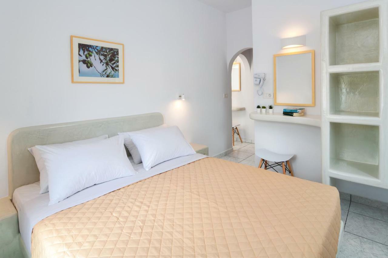 Olive Tree Suites Fira  Extérieur photo