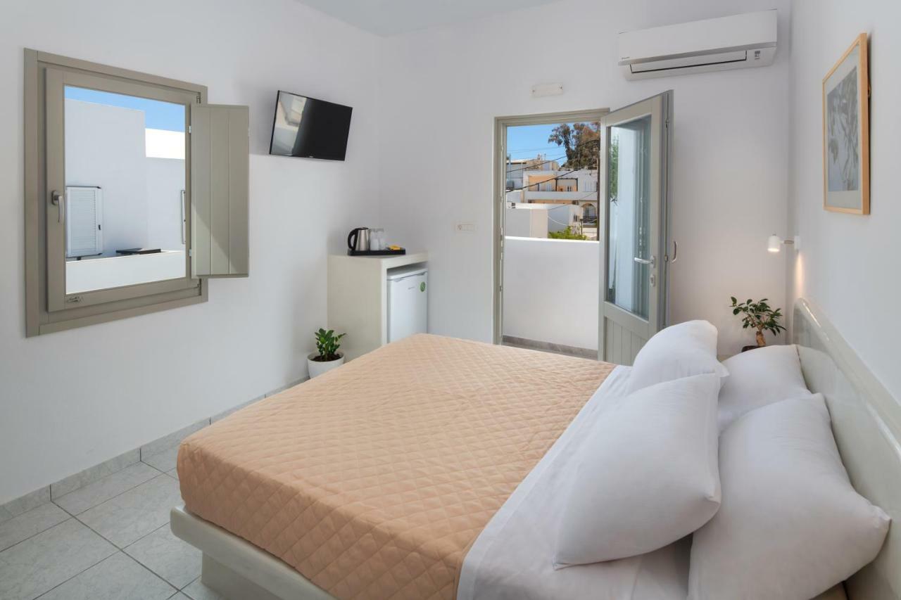 Olive Tree Suites Fira  Extérieur photo
